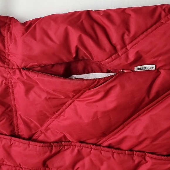 Jones & Co. Women's Red Quilted Puffer Down Hooded Winter Faux Fur Jacket Size M - Picture 6 of 16